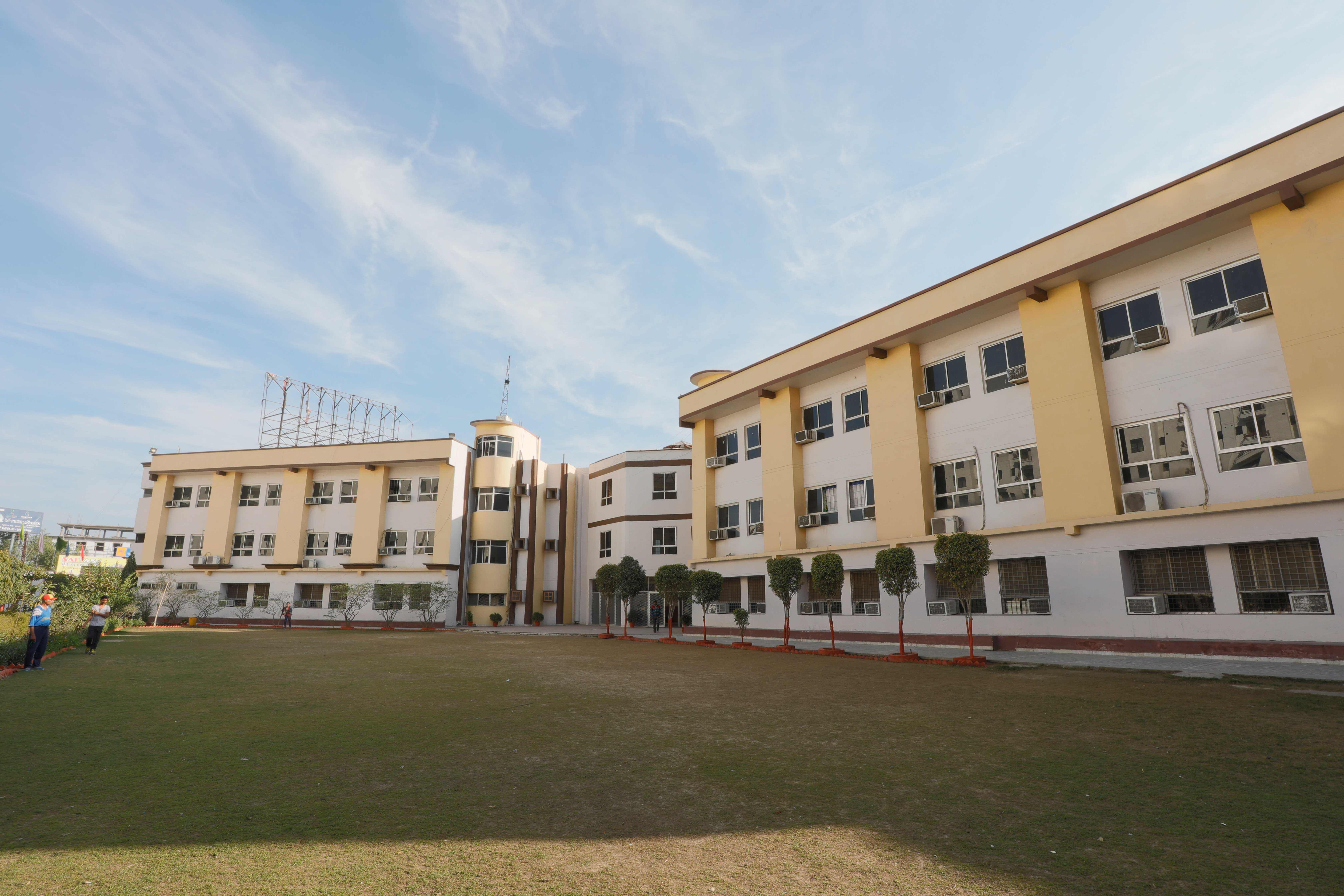 SRIS School. Шри школа