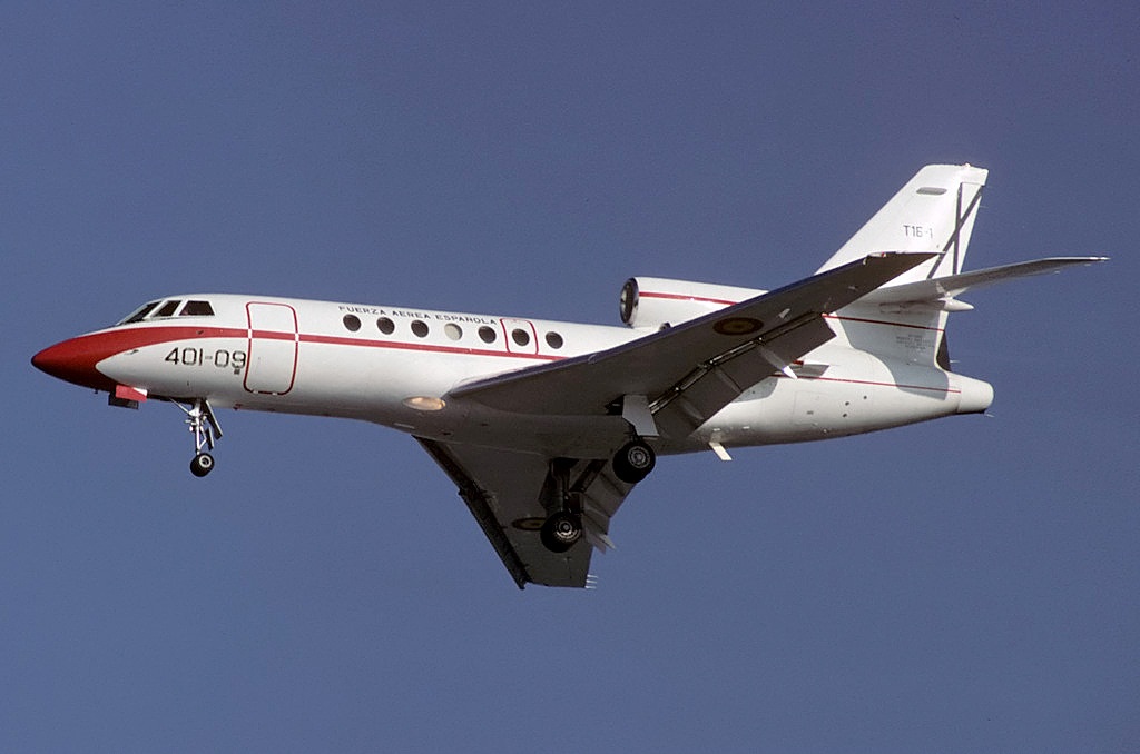 Air spain. Iran Air Force Dassault Falcon 50. Фалкон. Iraqi Air Force Dassault Falcon 50 Civilian Jet codenamed "Suzanna".