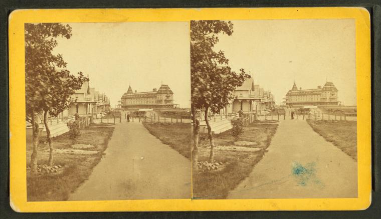 File:View of cottages with Sea View House in the distance, by Prescott & White.jpg