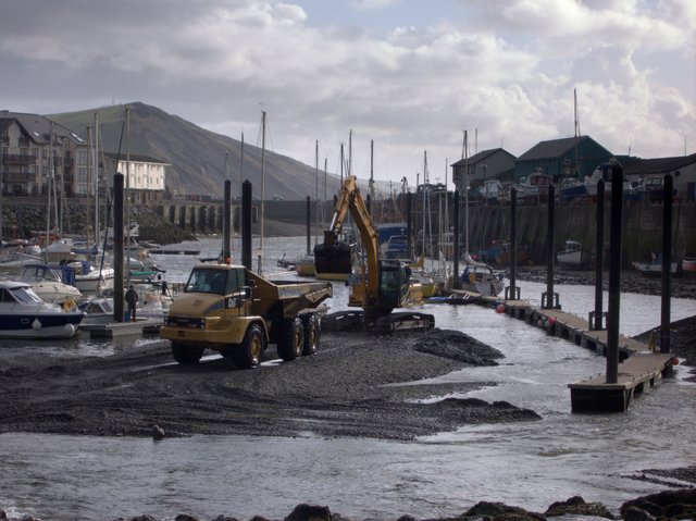 File:Aberystwyth harbour dredging - geograph.org.uk - 720160.jpg