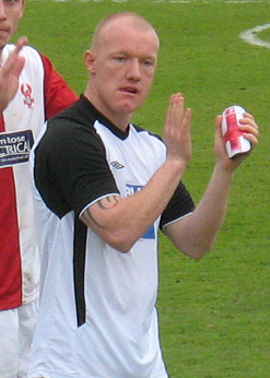 <span class="mw-page-title-main">Andy Ferrell</span> British footballer (born 1984)