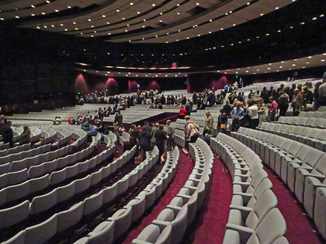 File:Auditorium, Harrogate International Centre - geograph.org.uk - 4515040.jpg