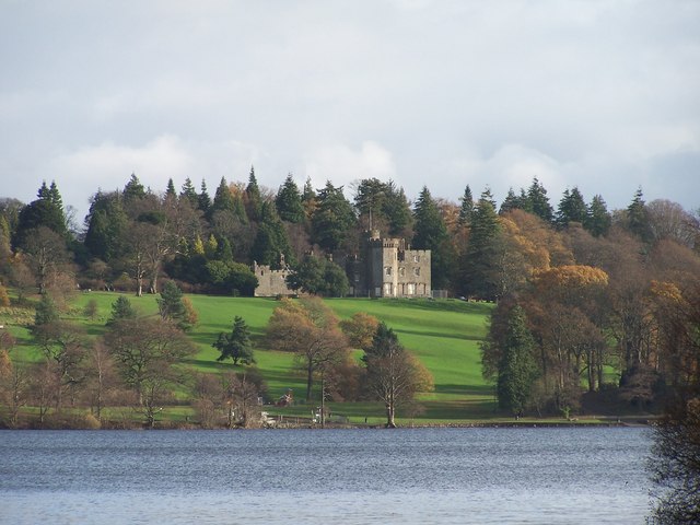 File:Balloch Castle, Loch Lomond - geograph.org.uk - 1599635.jpg