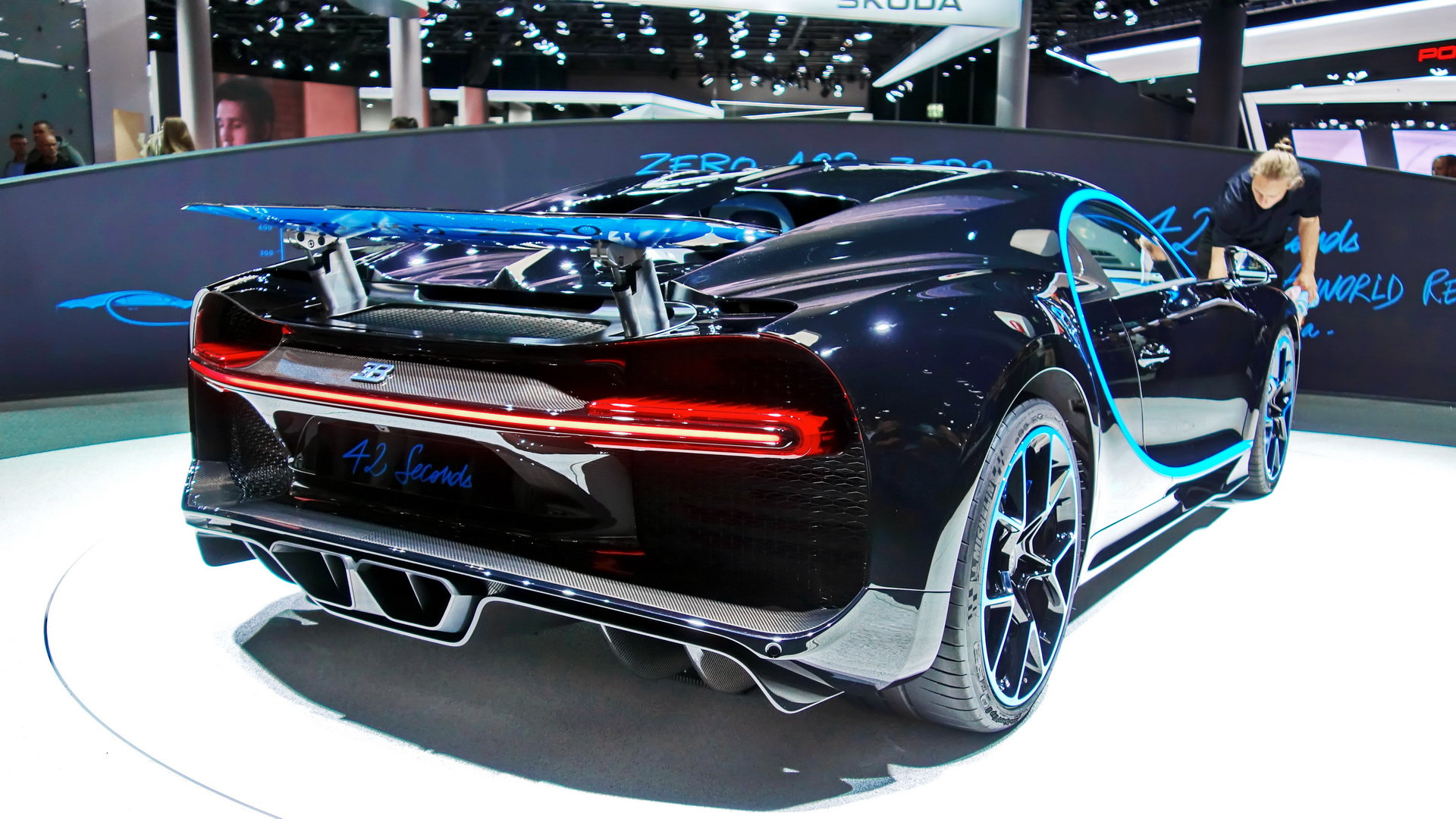 File:Bugatti Chiron Lego 06.jpg - Wikimedia Commons