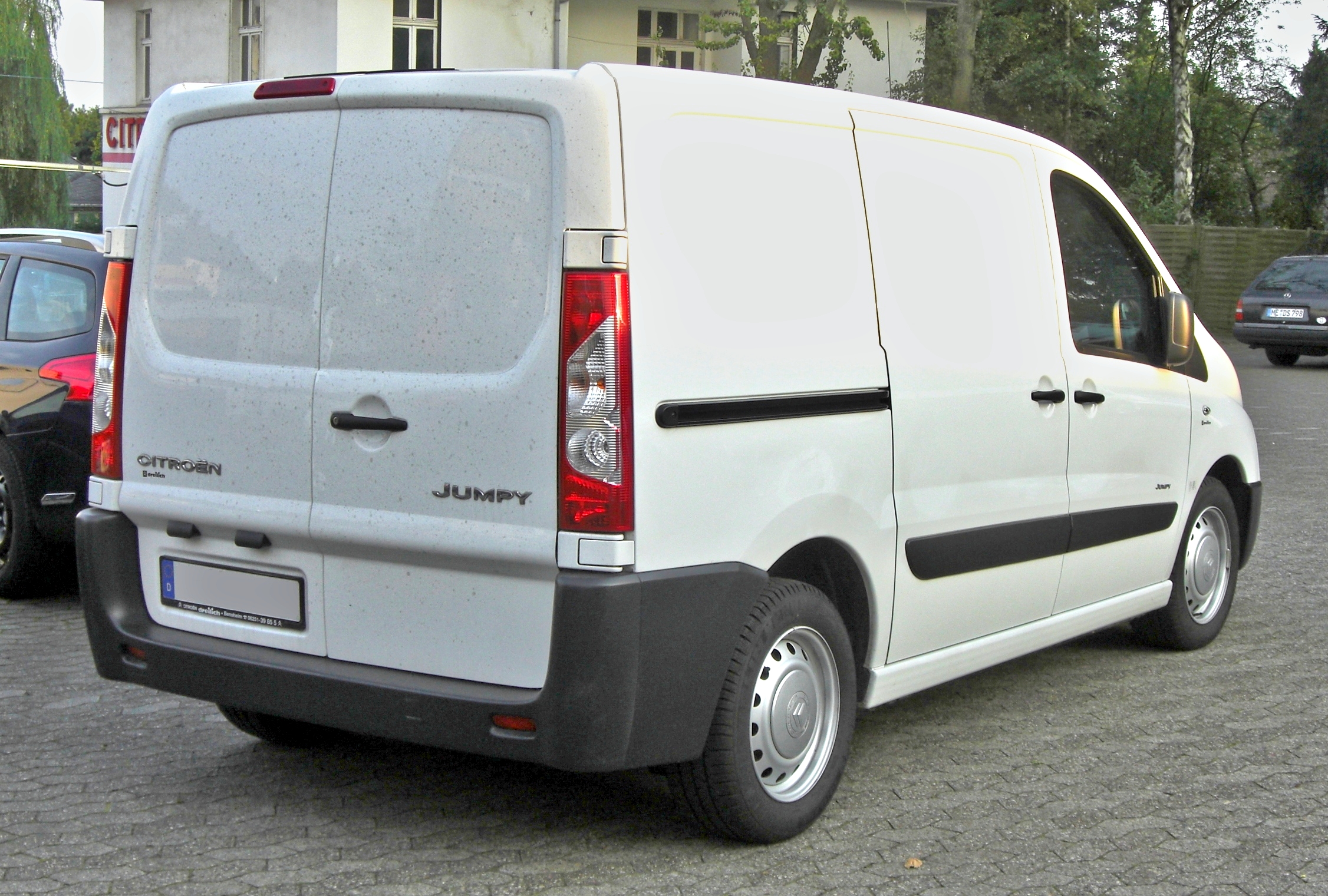 File:CitroënJumpy30062013.jpg - Wikipedia