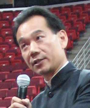 <span class="mw-page-title-main">Da Chen</span> Chinese-American author (1962–2019)