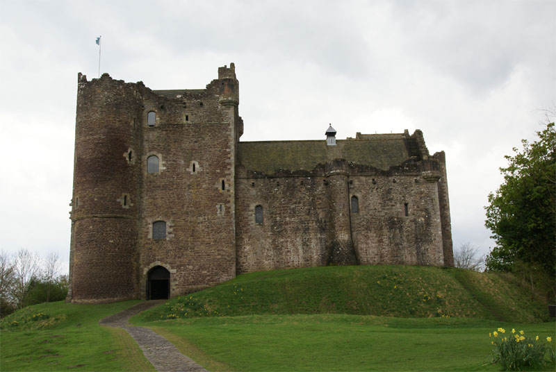 File:Doune Castle - front.jpg