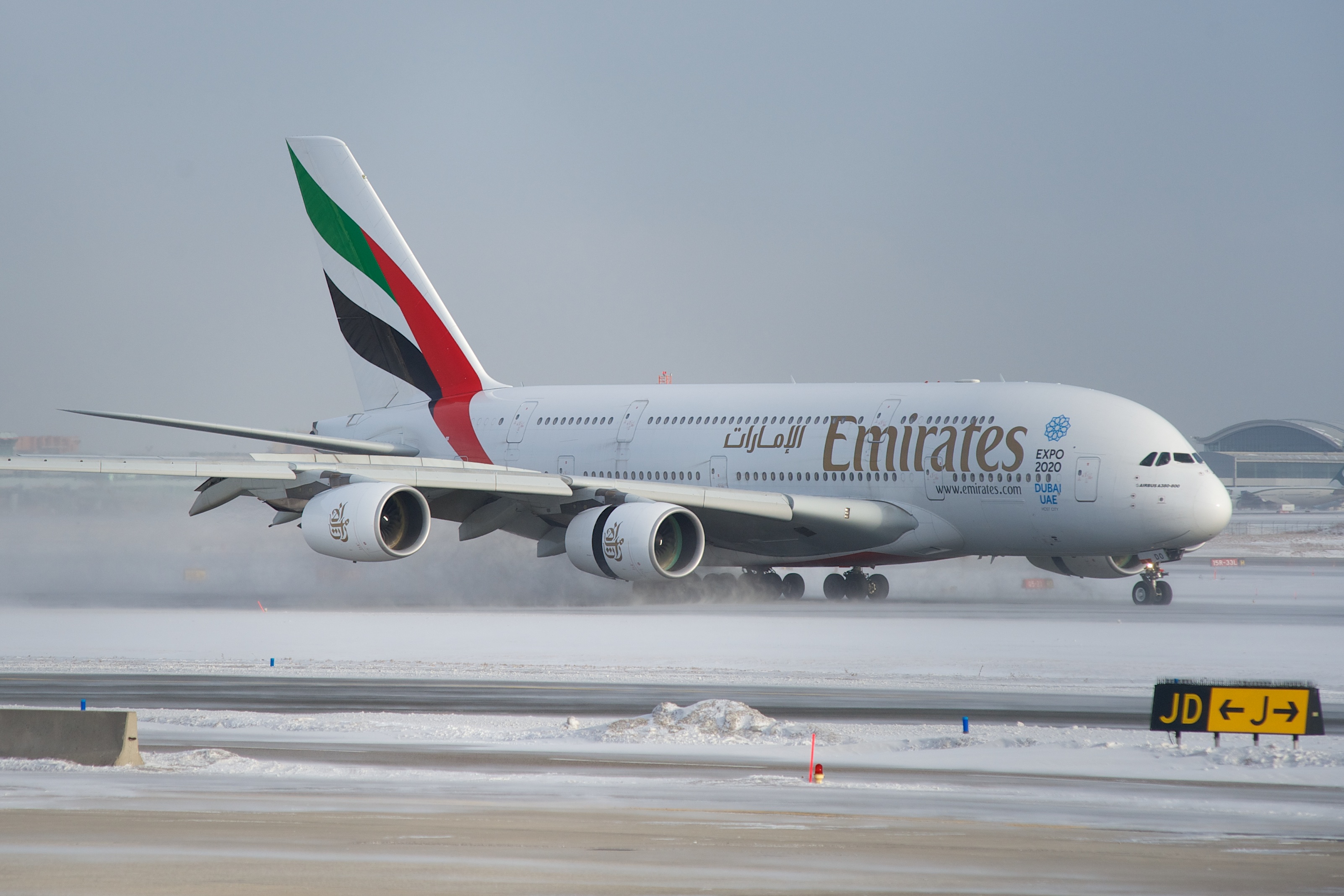 File:Emirates, Airbus A380-800, A6-EDO (14426811891).jpg