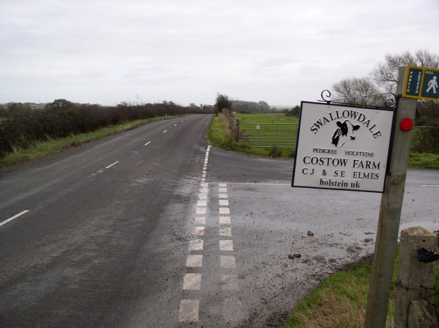 File:Entrance to Costow Farm - geograph.org.uk - 286658.jpg