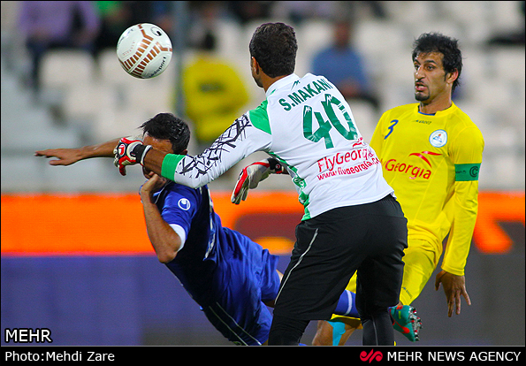 File:Esteghlal FC vs Naft Tehran FC, 25 October 2012 - 11.jpg