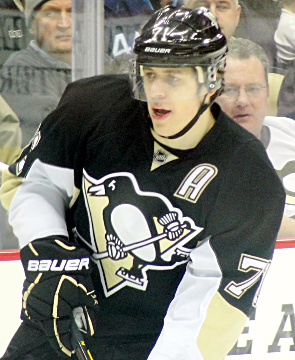 Файл:Evgeni Malkin 2012-02-15.JPG — Википедия