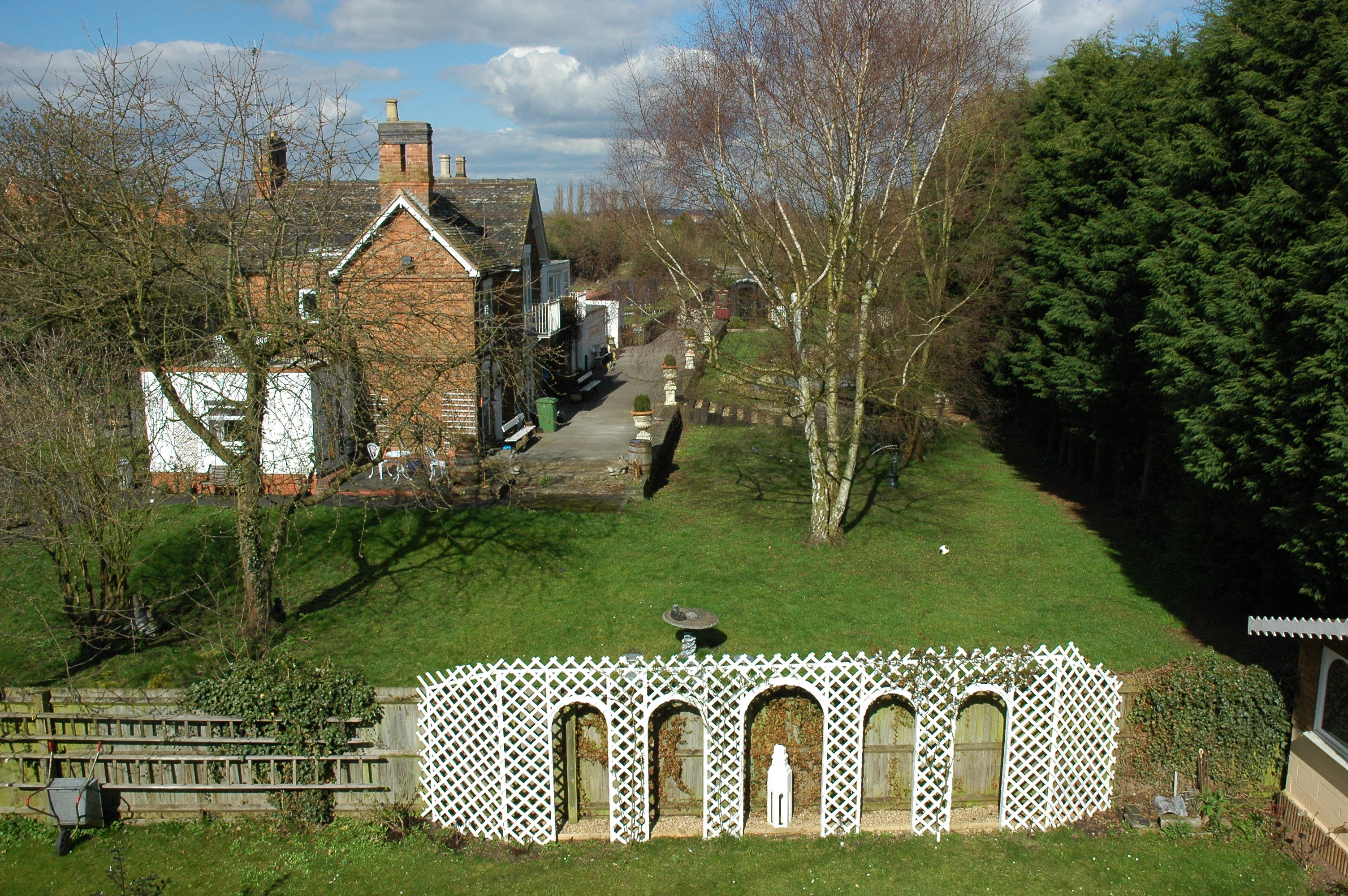 Harvington railway station