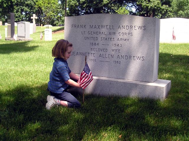 [Decoration Day at Arlington National Cemetery]