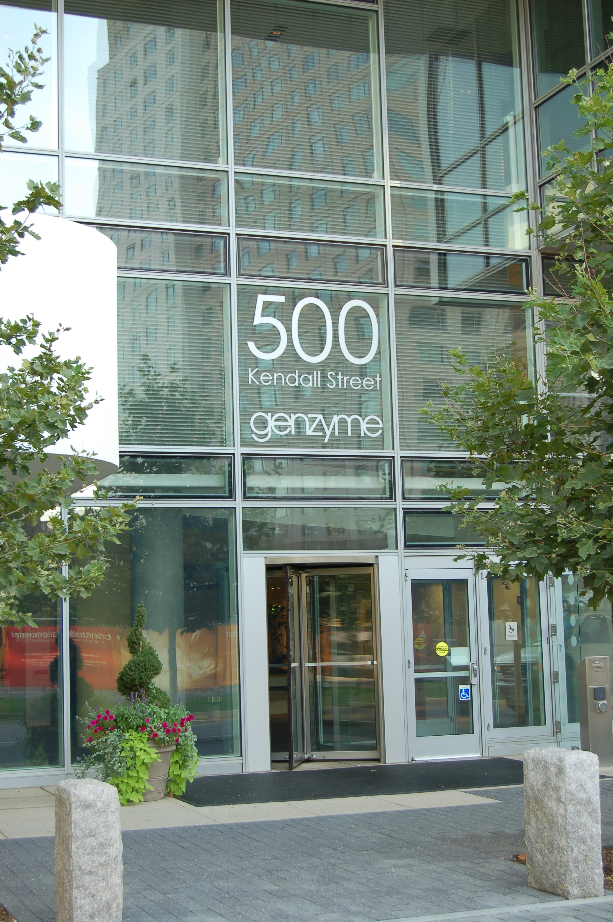 Genzyme_building.jpg (2000Ã3008)