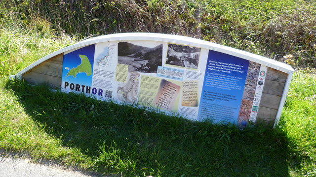 Information display at Porth Oer - Whistling Sands - geograph.org.uk - 4507725