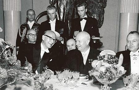 File:Kekkonen ja Khrushchev.jpeg