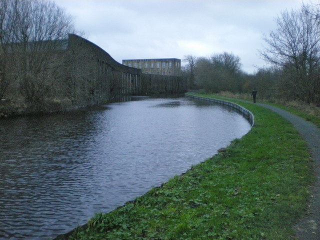 File:Leeds and Liverpool Canal and Lomeshaye Bridge Mill - geograph.org.uk - 1593213.jpg
