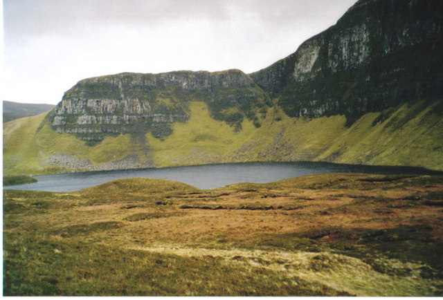 File:Loch Sneosdal with Creag Sneosdal behind - geograph.org.uk - 368178.jpg