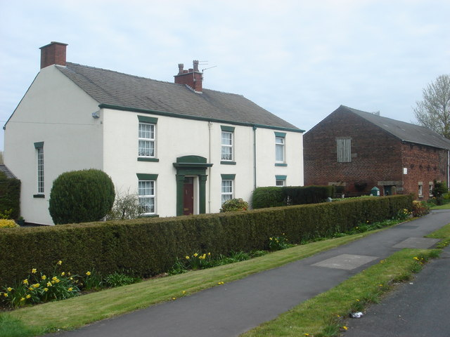 File:Mill Brow Farm - geograph.org.uk - 158043.jpg