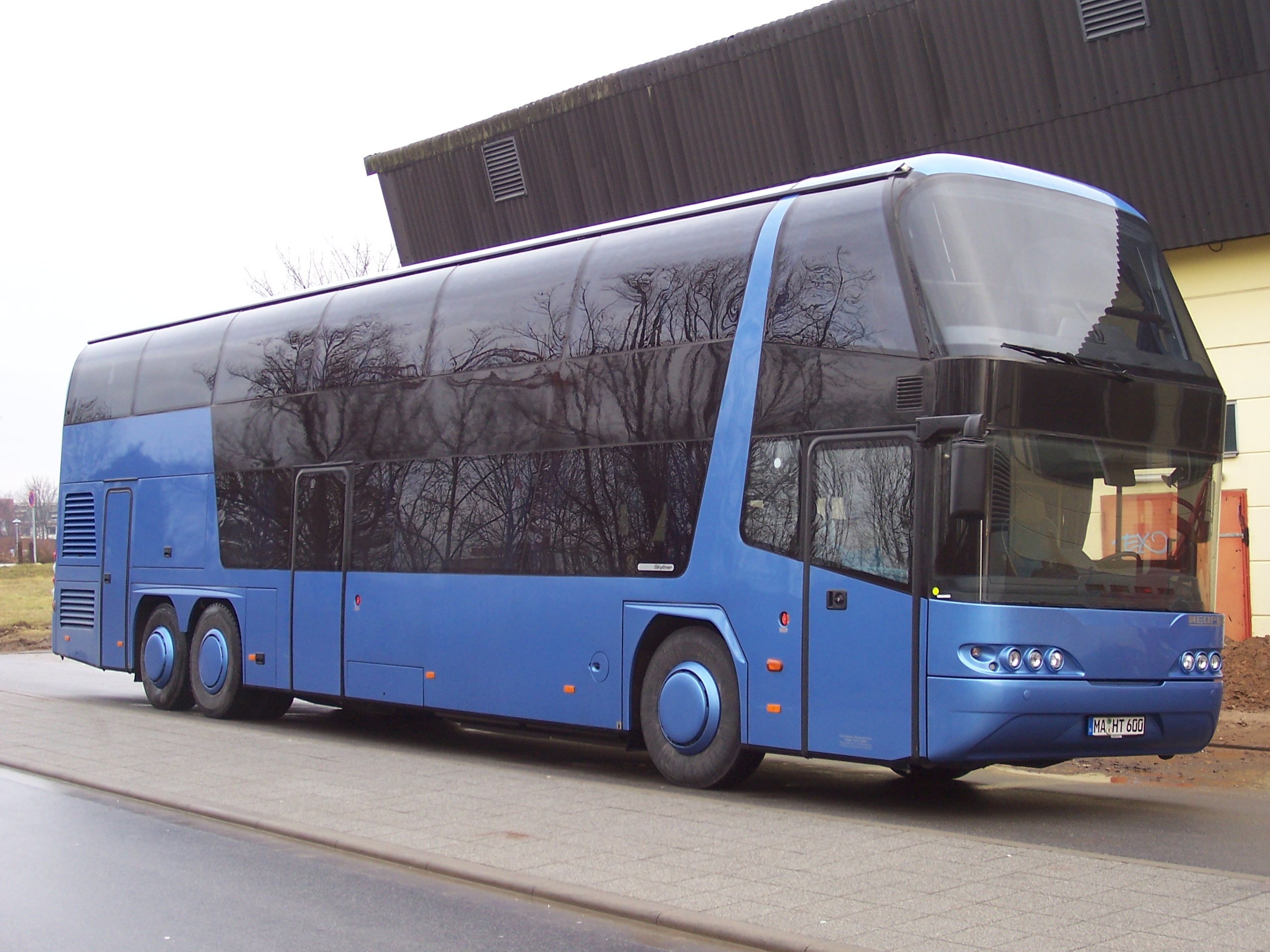 Фото автобуса Neoplan 48 мест (16)