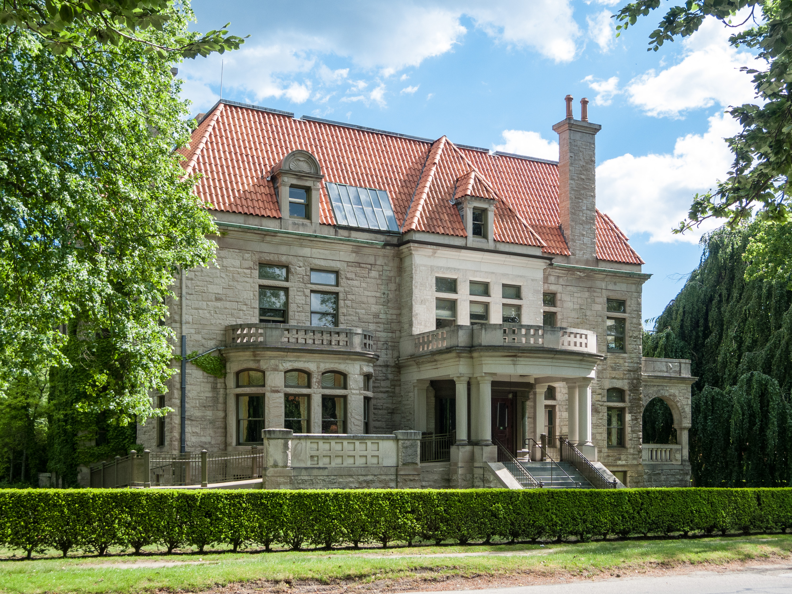 Гете стиль. Исторический район Ньюпорта. Ньюпорт (род-Айленд). Bellevue Avenue. Newport historic District (Rhode Island).