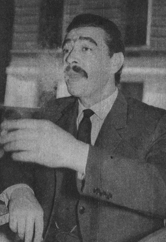 Osiris en una entrevista para la revista argentina "Folklore" en 1962.