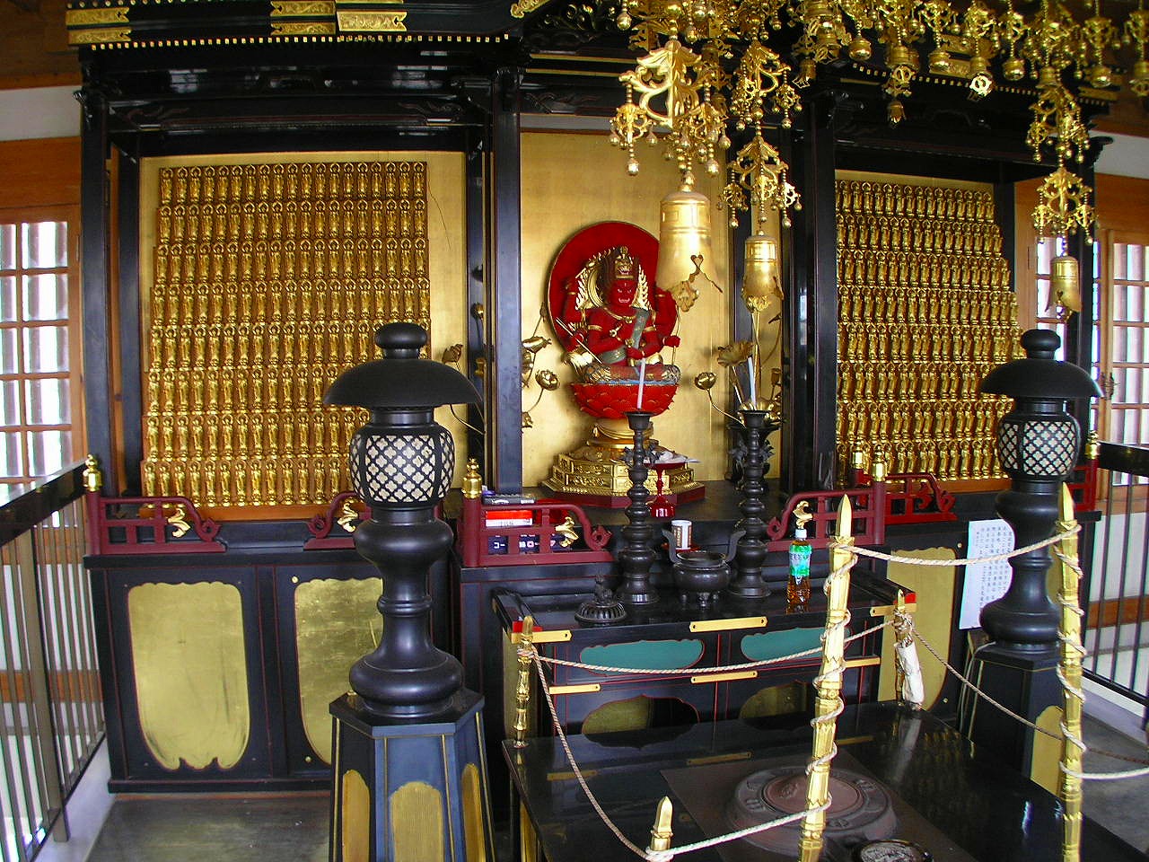 File:P4022631－7番十楽寺愛染明王.jpg - 维基百科，自由的百科全书