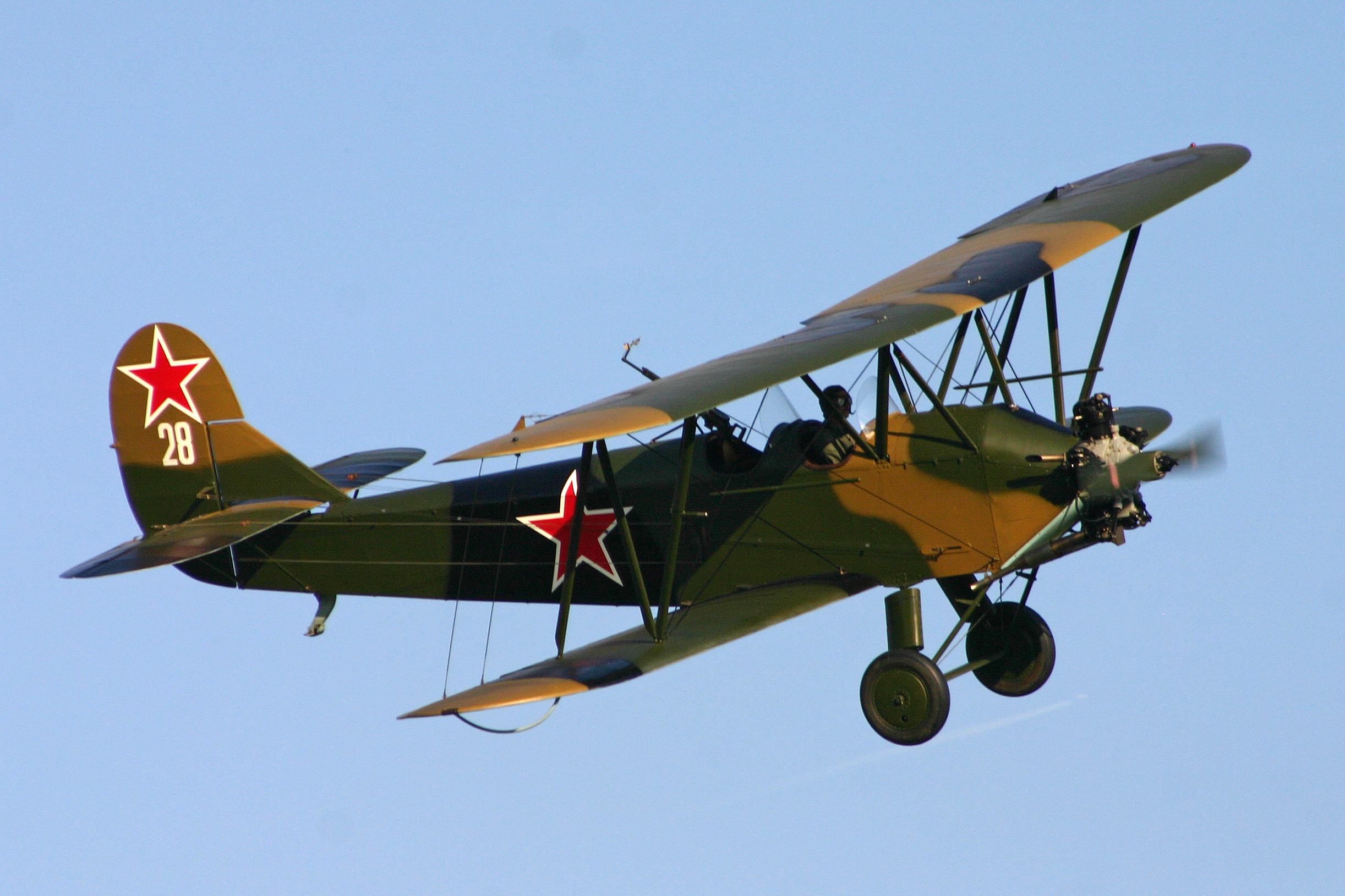 Polikarpov_Po-2_28_(G-BSSY)_(6740751017)