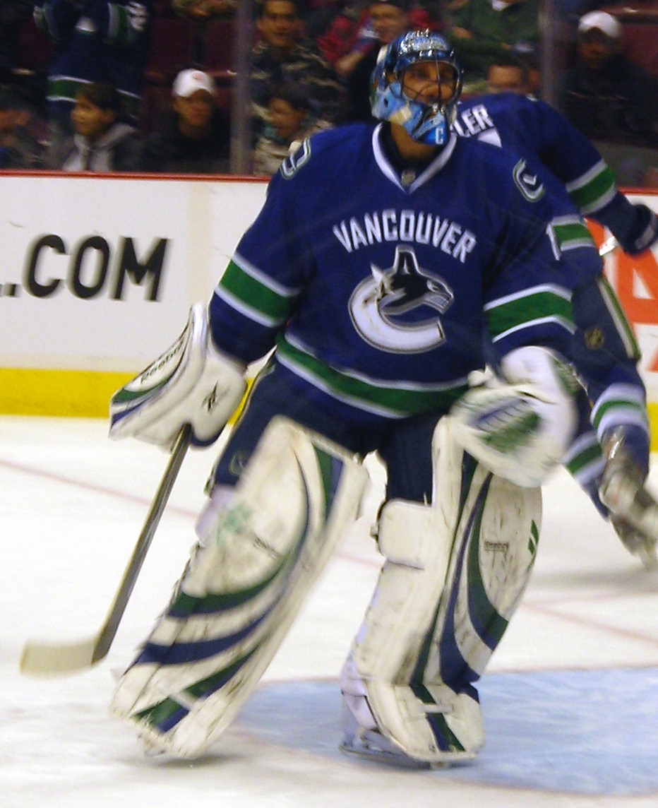 File:Vincent Lecavalier 2007 2.jpg - Wikimedia Commons