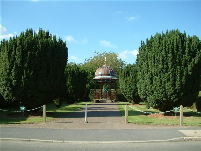 The Maharajah's Well, Stoke Row - geograph.org.uk - 36356