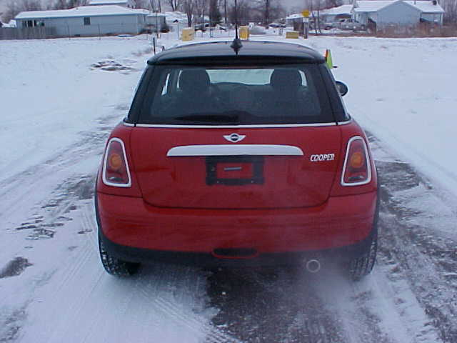 File:2008 MINI Cooper -- NHTSA test 6290 - rear.jpg