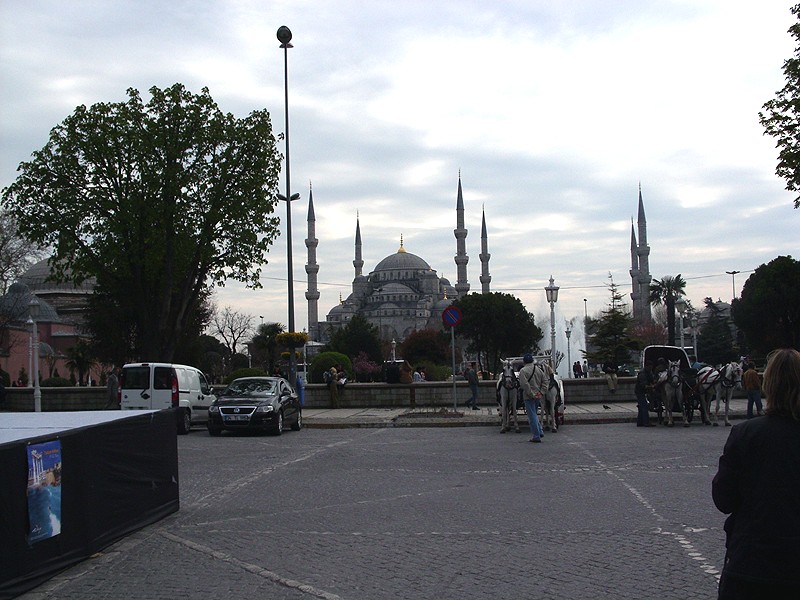 File:595IstanbulSultanAhmetMeydani.JPG