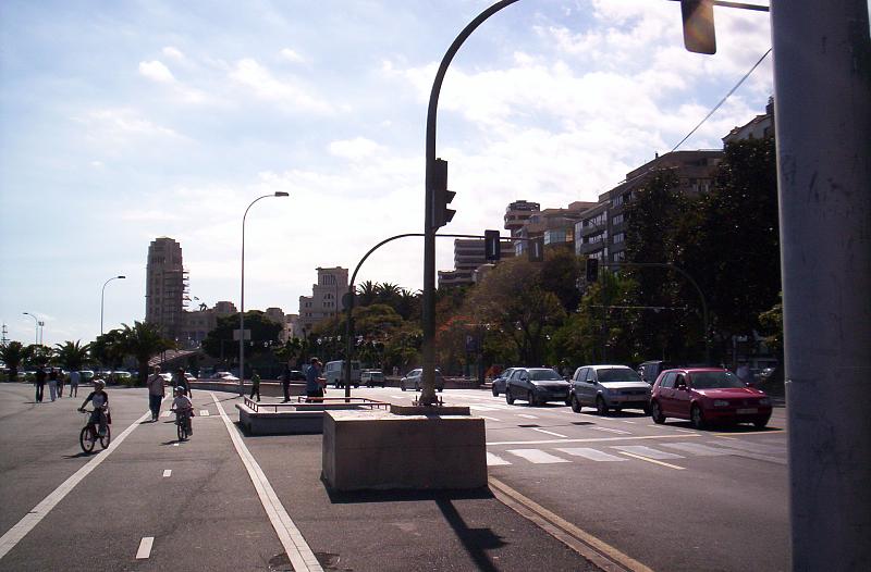 File:Avenida de Anaga.jpg
