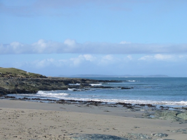 File:Beach at Port na Feamainn - geograph.org.uk - 302462.jpg