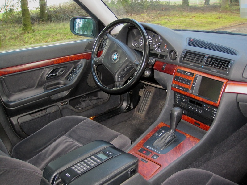 File:Bmwe38innen.jpg