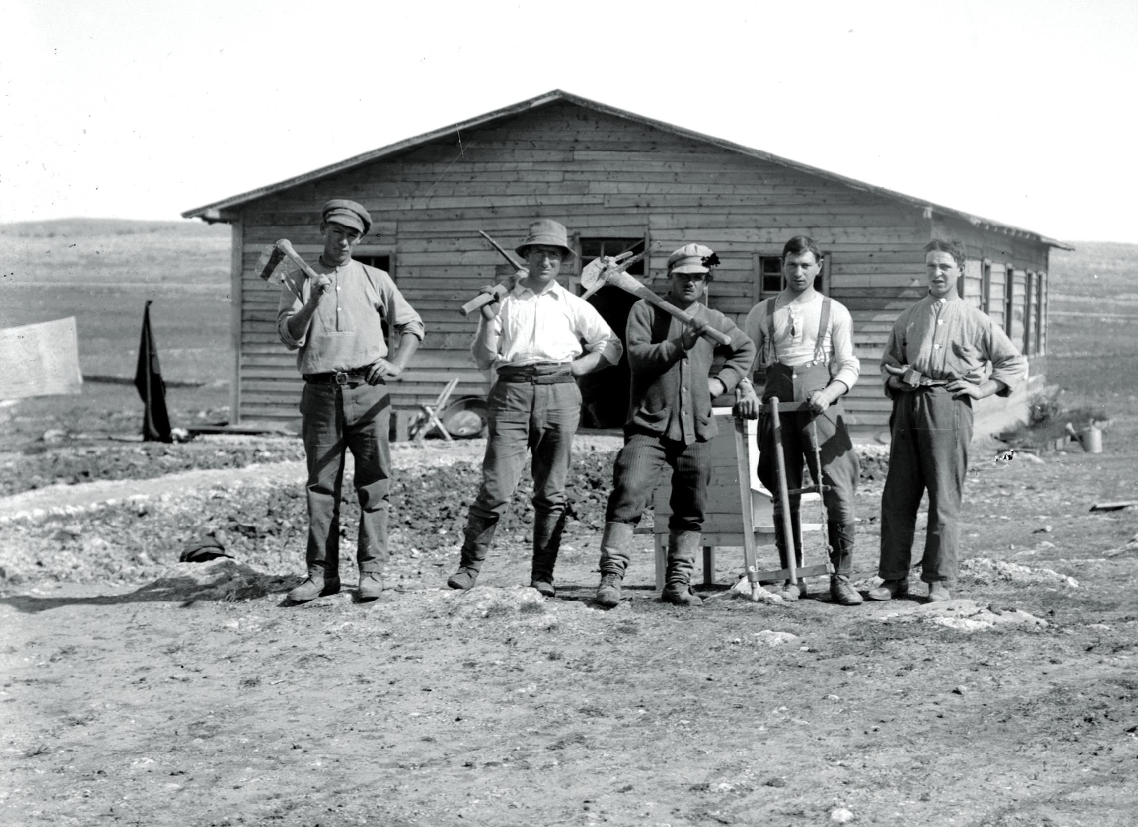 Commencing a Jewish settlement. Types of settlers. Approximately 1920 to 1930. matpc.02355.jpg