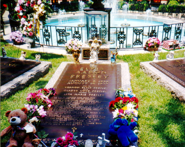 File:Elvis grave.jpg