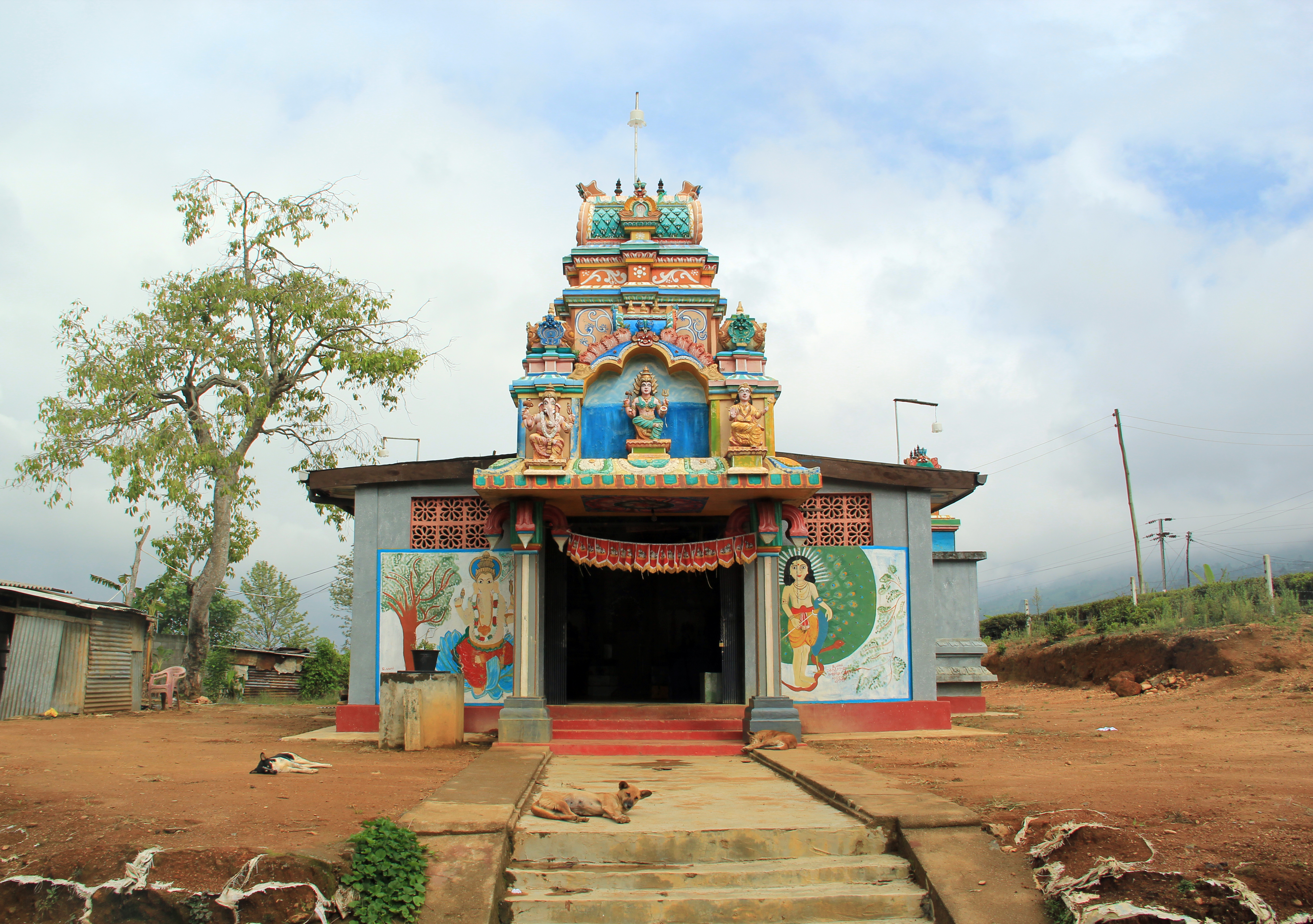 File:Hindu Temple, Nurawa Eliya (9807299103).jpg - Wikimedia Commons