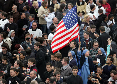 File:John Paul II funeral American flag.jpg