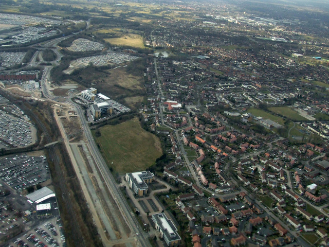 File:Manchester Airport from the air - geograph.org.uk - 3445385.jpg