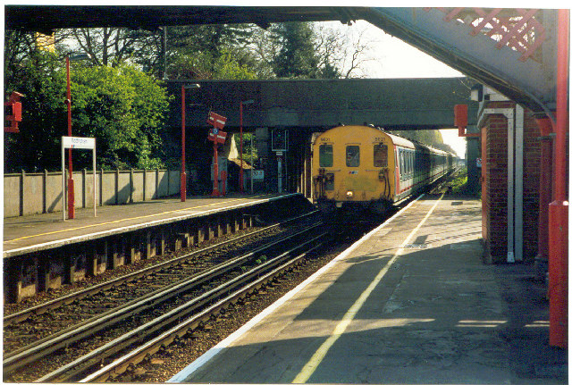 File:Mottingham Railway Station.jpg