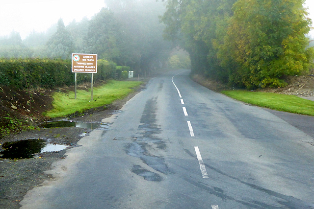 File:R154 Athboy - geograph.org.uk - 5625341.jpg