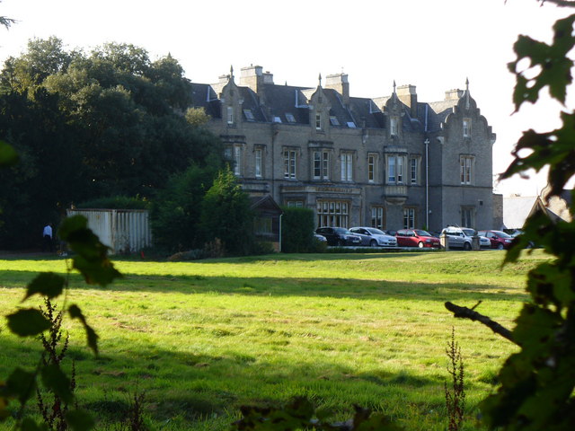 File:Shendish Manor - geograph.org.uk - 1513395.jpg