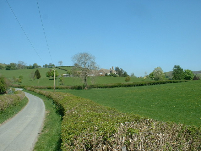 File:The Bell House - map inconsistencies - geograph.org.uk - 423156.jpg