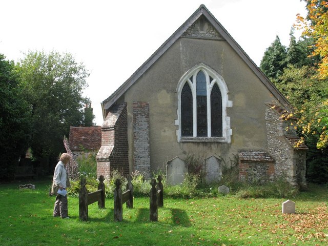 File:Wooden Grave Markers, Lee, Buckinghamshire - geograph.org.uk - 1492917.jpg