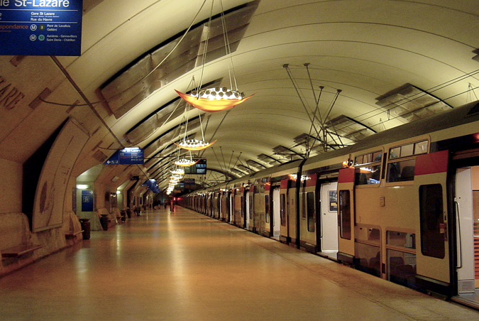 11734784 9836057d5d o Paris RER ligne E station Saint Lazare