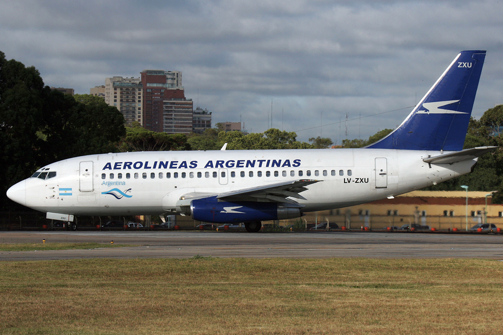 File:Aerolíneas Argentinas Boeing 737-200Adv LV-ZXU AEP 2009-1-12 
