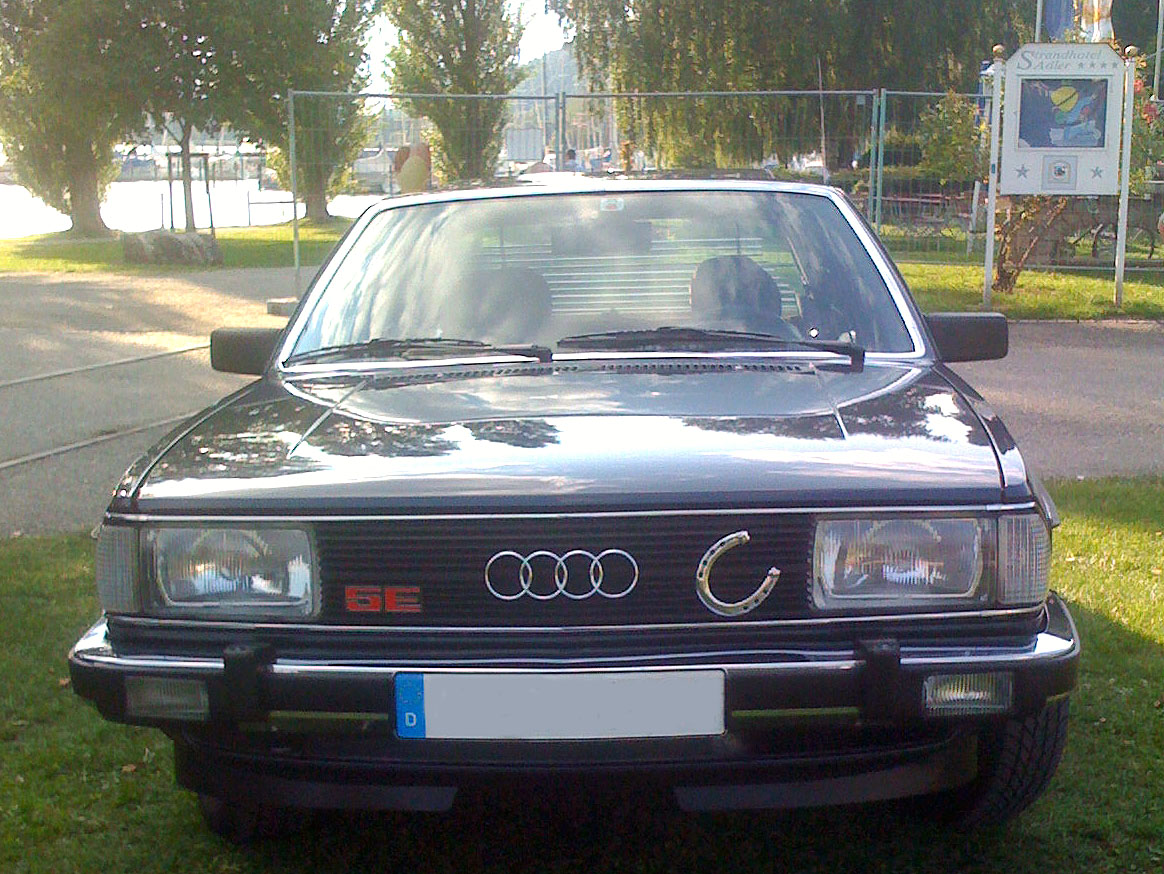 Audi_100_5e.JPG