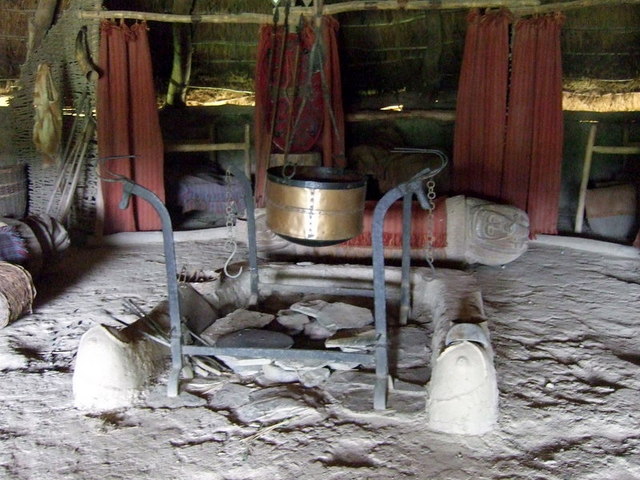 File:Bed and breakfast in the Iron Age - geograph.org.uk - 1474053.jpg