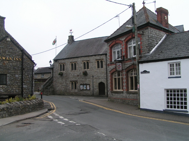 File:Buildings at the centre of Llantwit Major - geograph.org.uk - 3541914.jpg